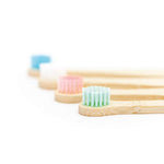 Wild & Stone | Cepillo de dientes de bambú orgánico para bebés | Cuatro colores | Cerdas de fibra | Mango 100% biodegradable | Cepillos de dientes veganos ecológicos para bebés