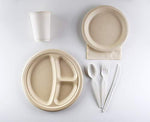 Dakimasu Platos y Cubiertos Desechables - 130 Piezas - Juego Completo para Fiestas y Picnic con Platos, Cucharas, Tenedores, Cuchillos, Tazas, Servilletas, Manteles - Compostable y Eco Friendly